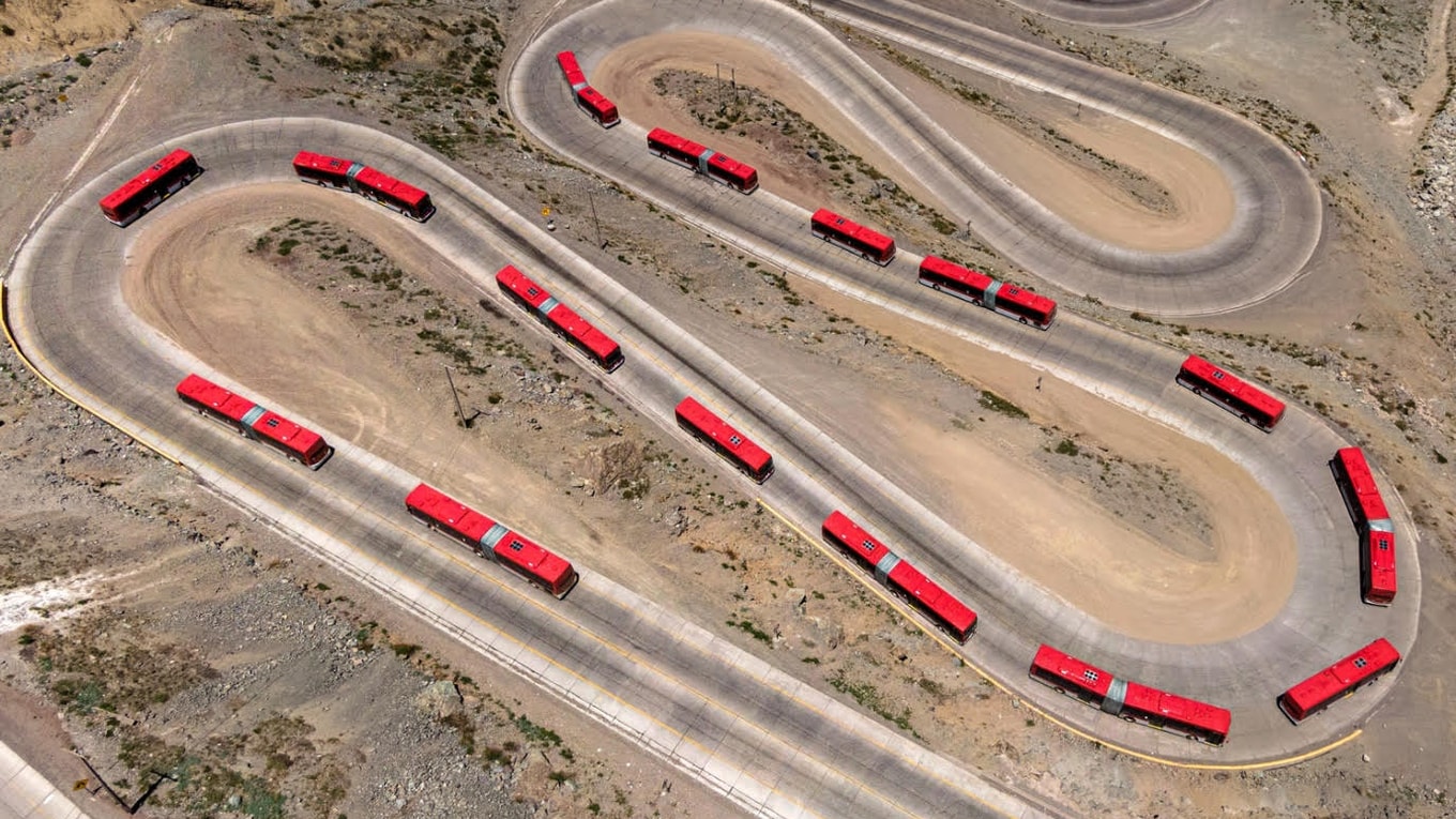 Santiago recibe 566 buses Volvo para la Red Metropolitana de Movilidad