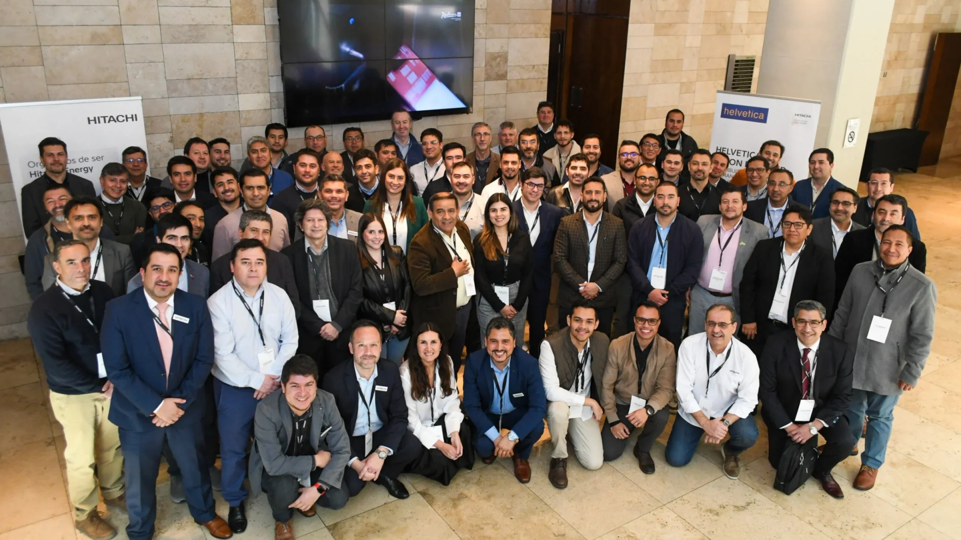 Seminario de Hitachi Energy refuerza estrategia de digitalización en transmisión eléctrica