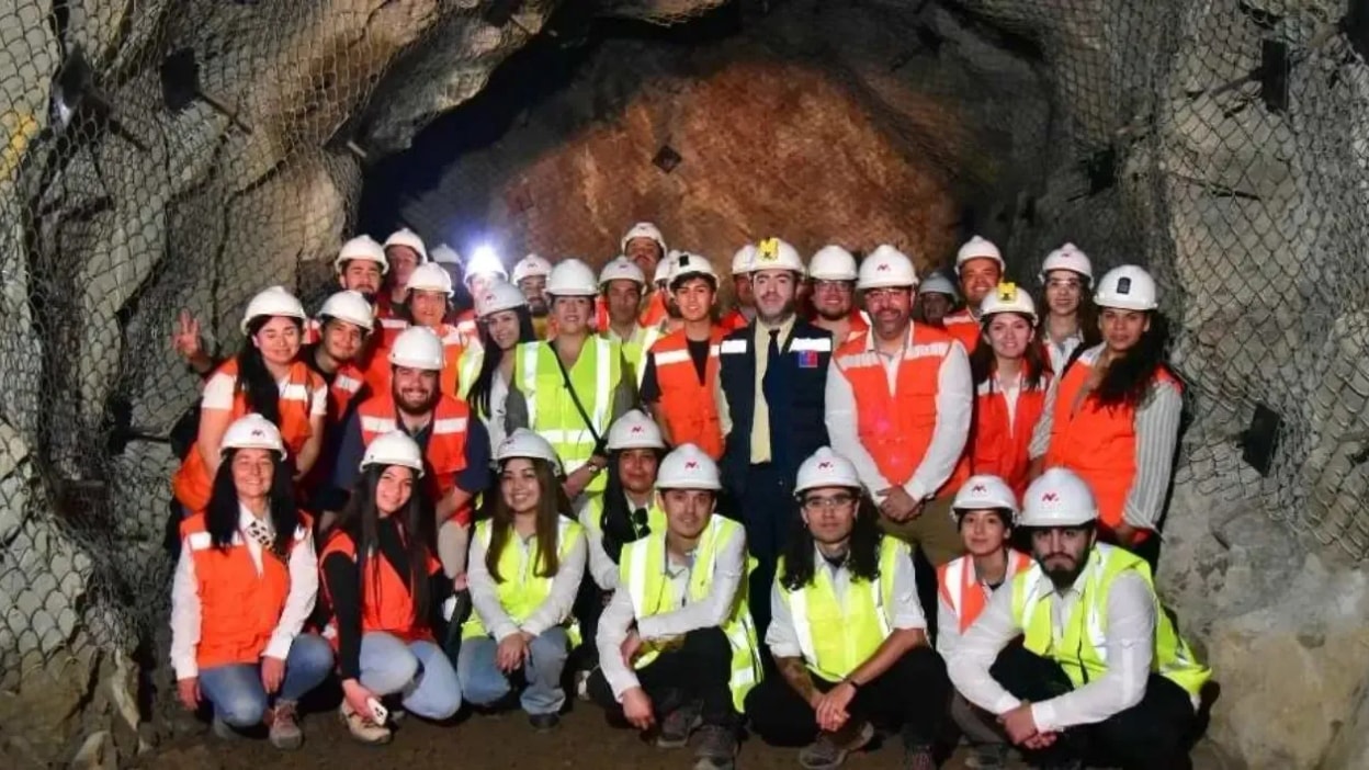 SENCE y Mine Class celebran exitosa formación de nuevos talentos para la industria minera