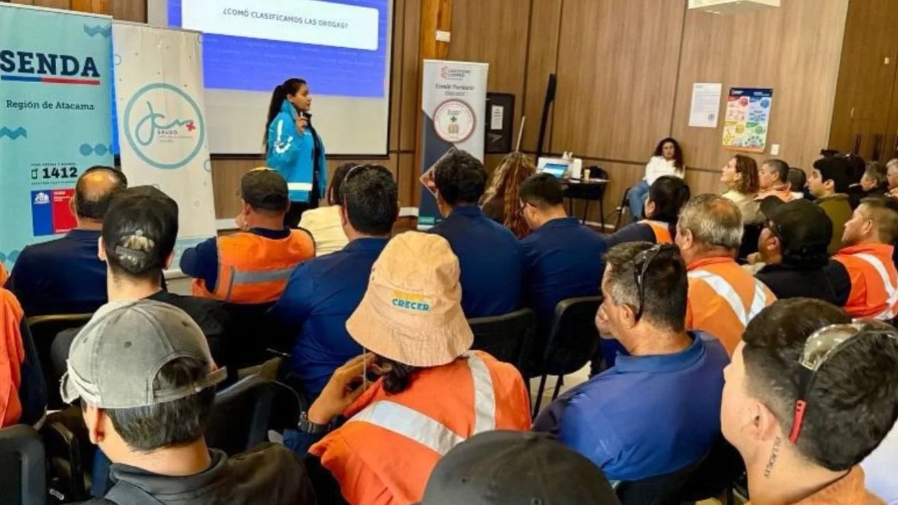 SENDA Atacama realiza taller preventivo en mina Mantoverde