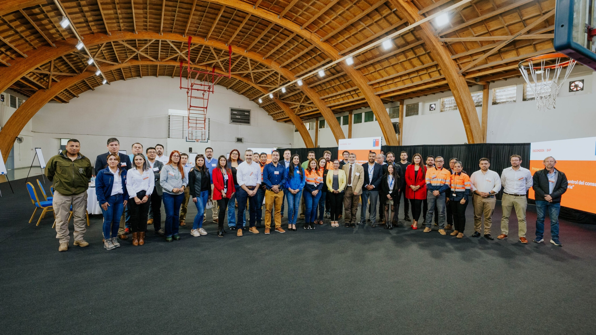Sernageomin y Escondida | BHP inauguran ciclo de charlas de seguridad junto a 11 empresas de la mediana y gran minería