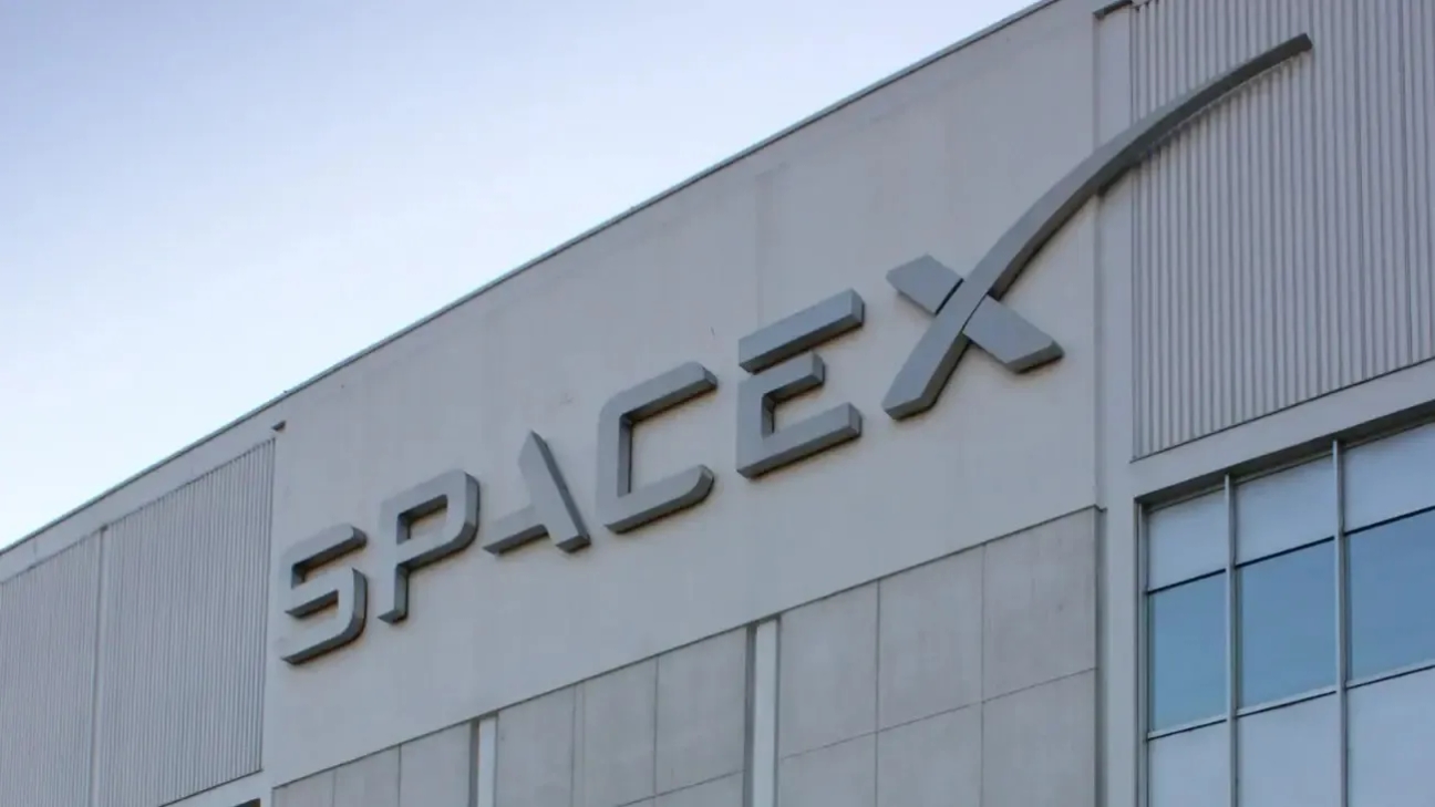 SpaceX inicia la selección de bancos para preparar la OPV
