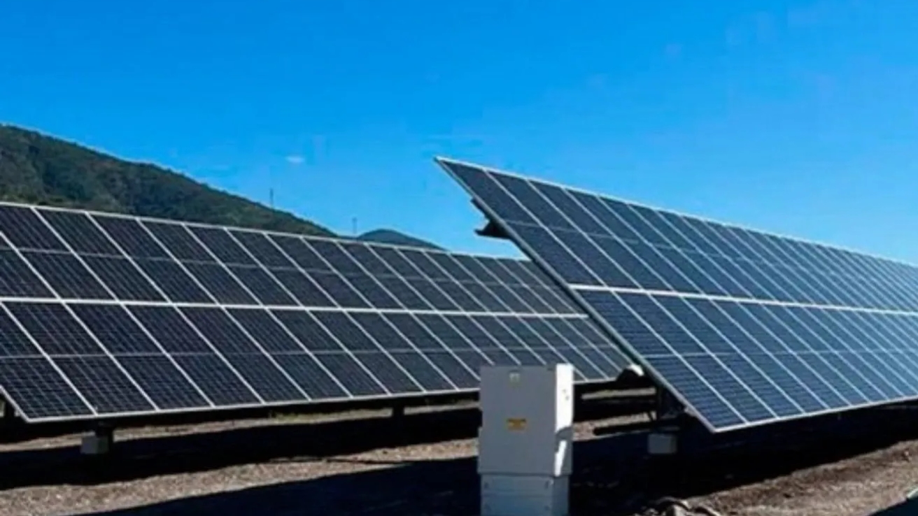 SQM impulsa proyecto solar de más de US$100 millones para abastecer sus operaciones en Tarapacá