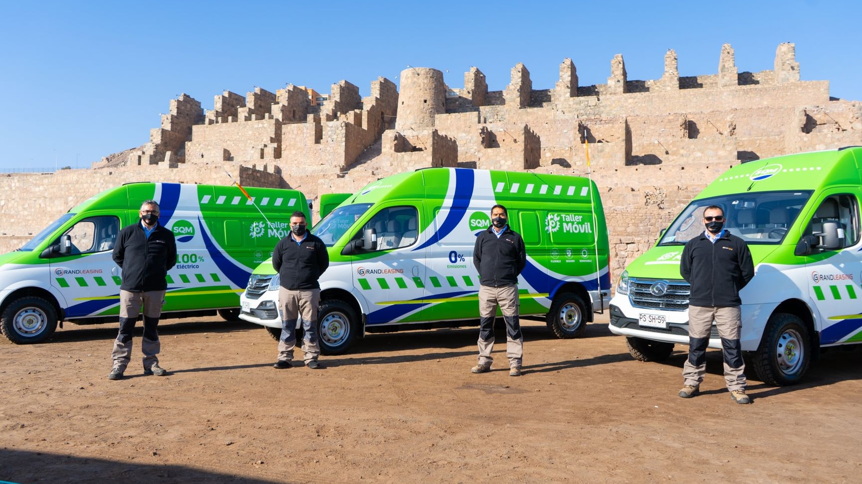 SQM inaugura primera flota nacional de Talleres Móviles Eléctricos