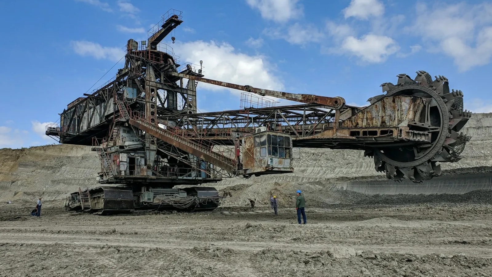 Trabajos en Anglo American: revisa vacantes activas para postular hoy