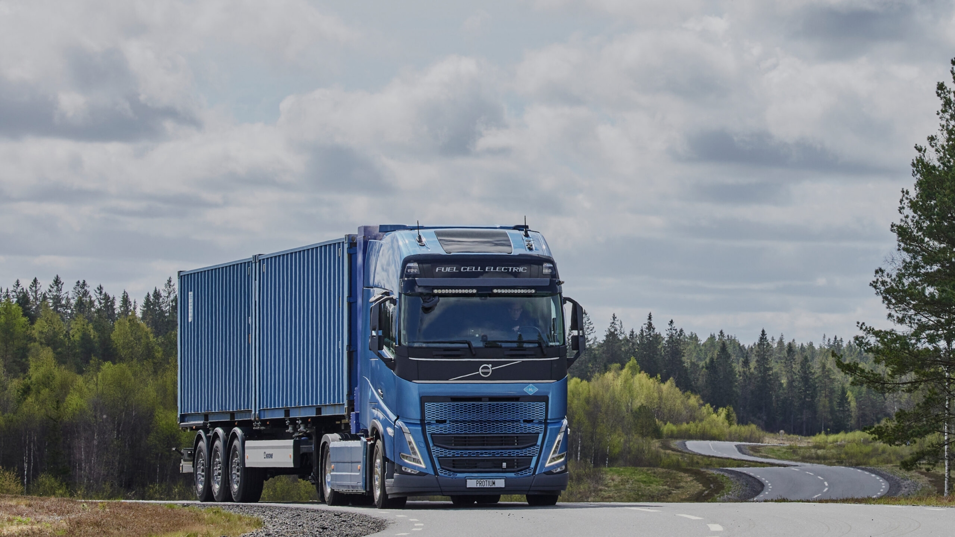 Volvo anuncia pruebas de celdas de combustible de hidrógeno en camiones en Europa para 2025