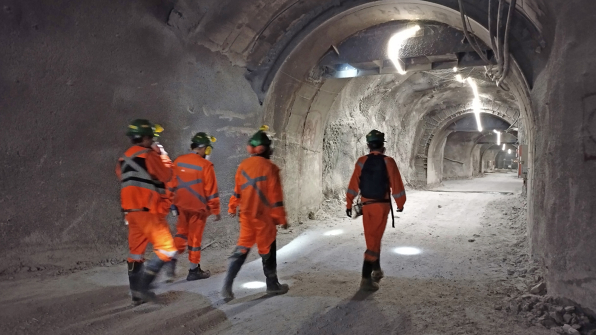 Züblin busca trabajadores: vacantes activas en minería y construcción para postular en Chile