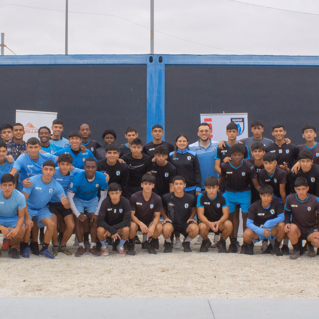 100 jóvenes promesas de Deportes Iquique participaron en charlas formativas apoyados por Fundación Collahuasi