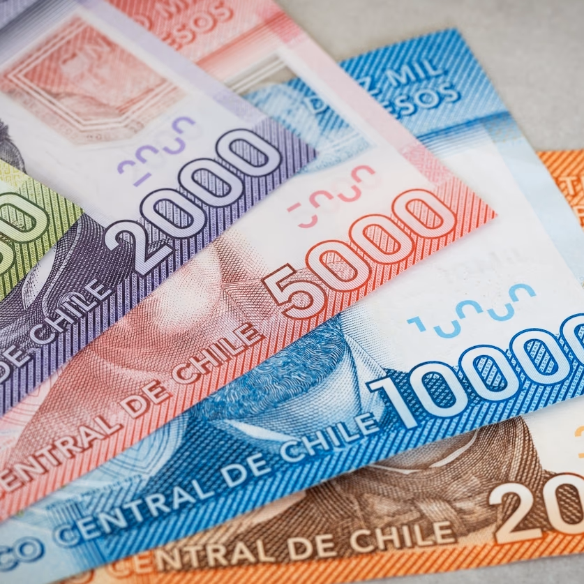 Gobierno chileno implementa compensación previsional para mujeres desde los 65 años