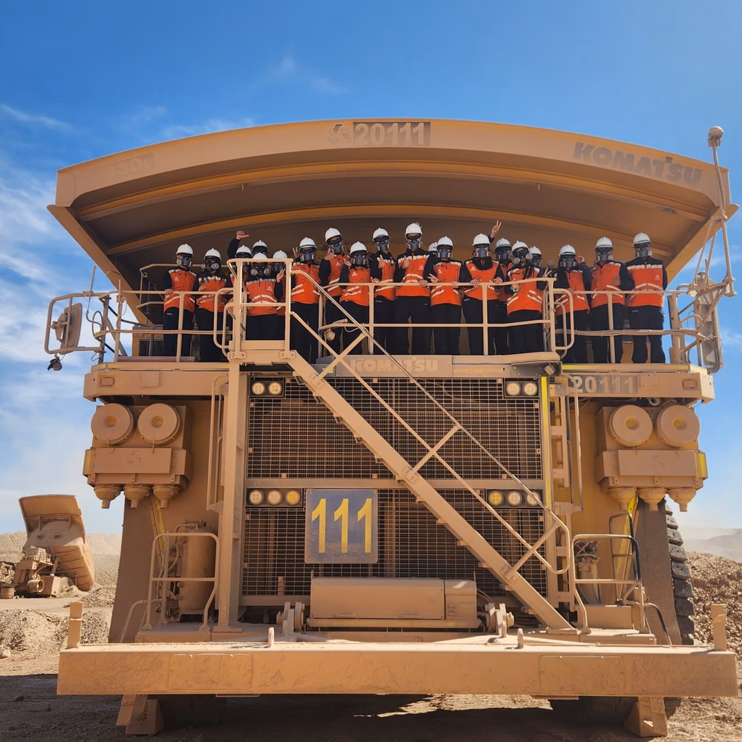 72 estudiantes hacen su práctica y memoria en compañías de Antofagasta Minerals