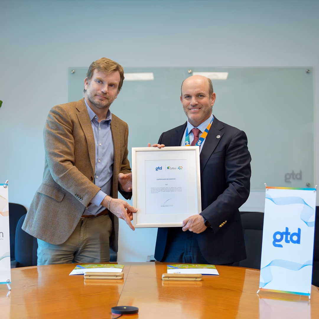 Gtd y Colbún sellan alianza estratégica para abastecer con energía 100% renovable a infraestructura tecnológica crítica