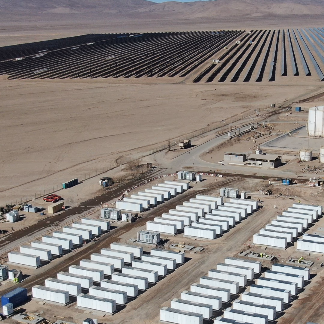 Avanza la construcción de proyectos de energía renovable y almacenamiento en la región de Antofagasta