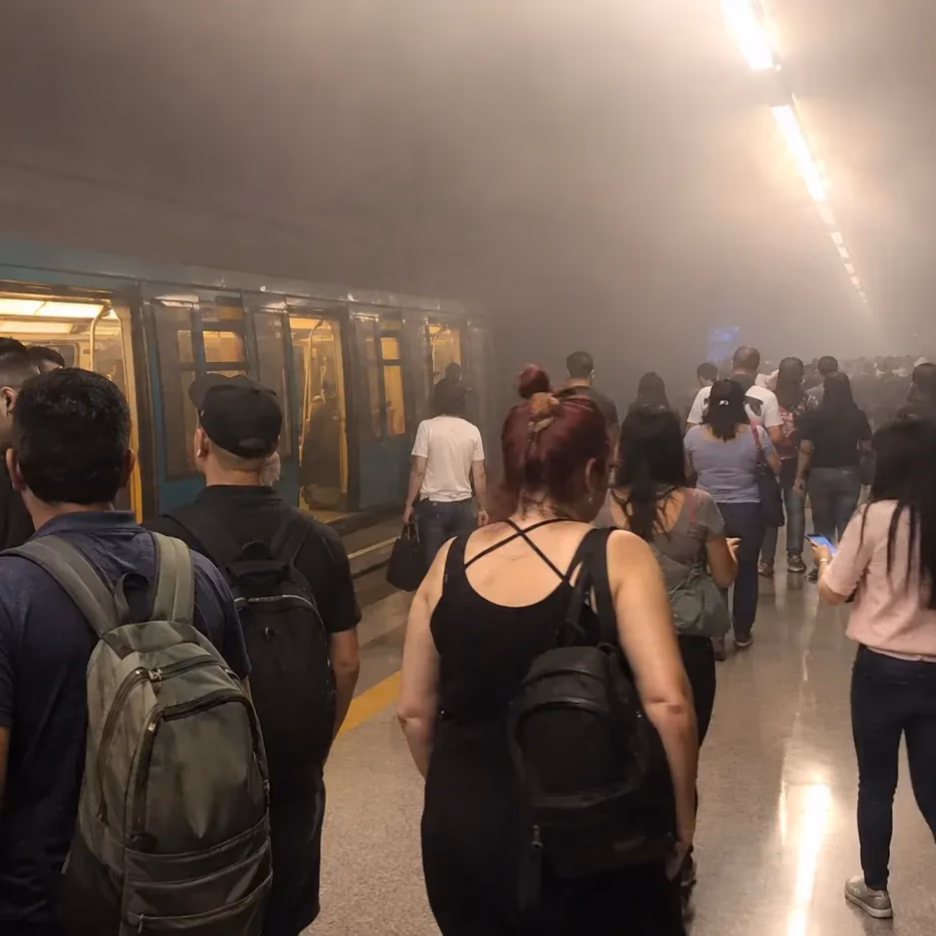 Metro suspende seis estaciones de la Línea 5 por presencia de humo en Santa Isabel