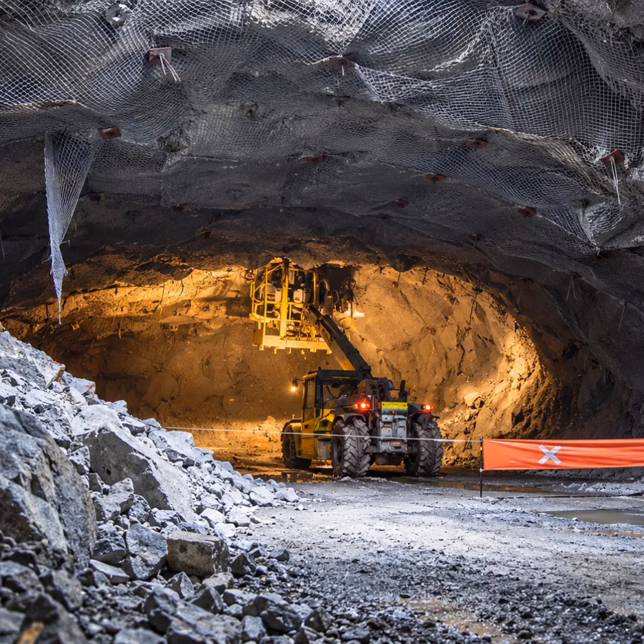 El Teniente: la mina chilena que tiene 4.500 kilómetros de túneles bajo la cordillera de Los Andes