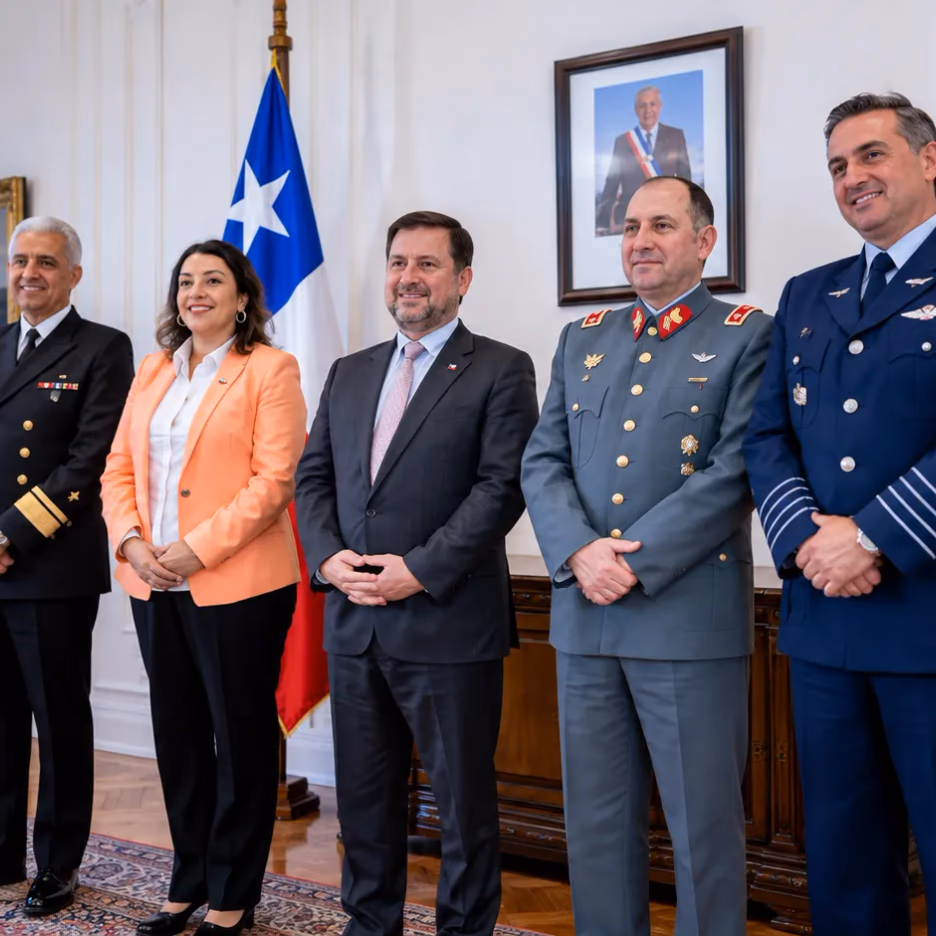 Canciller Francisco Pérez Mackenna inaugura temporada antártica 2026-2027 con cerca de 50 proyectos científicos y refuerza el rol estratégico de Magallanes