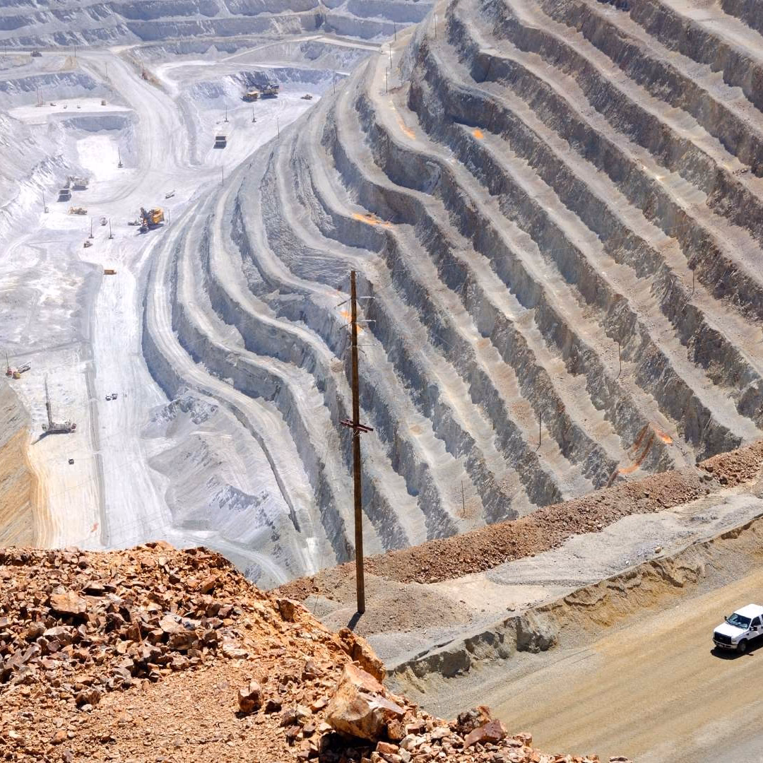 Minera que opera en Chile anuncia que pone en el congelador inversión de US$ 500 millones ante incertidumbre. Ahora mira proyectos en Argentina