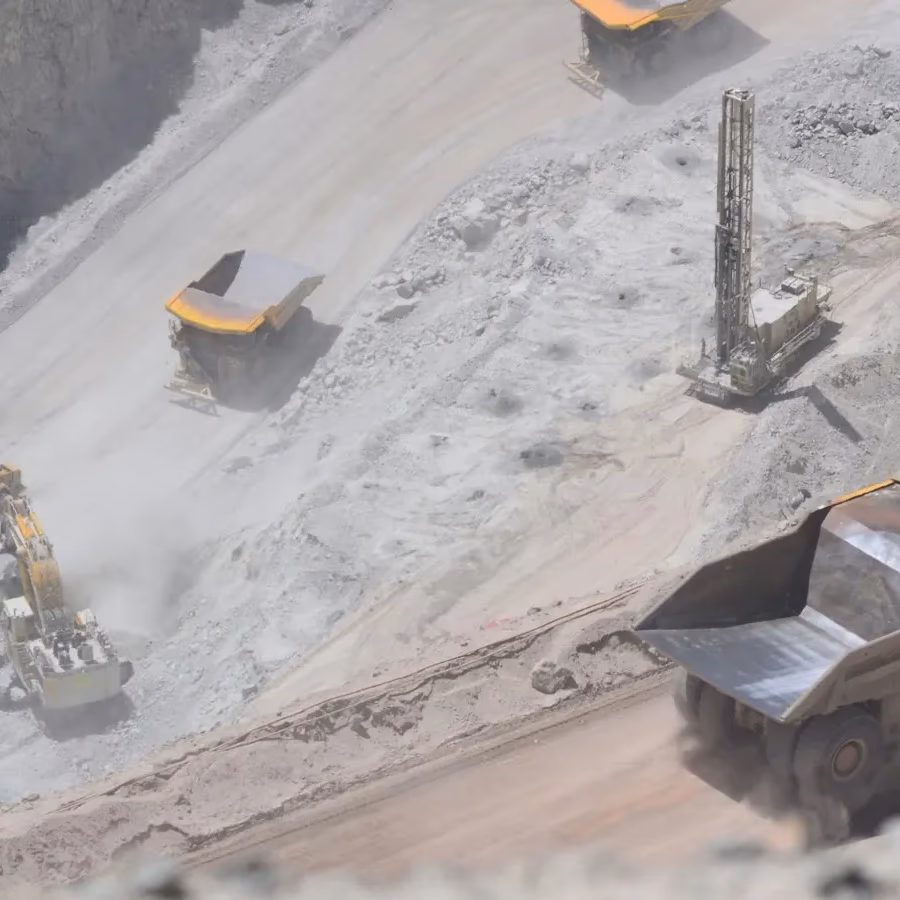 Trabajos en minería en Antofagasta pagan hasta $2.800.000: revisa cargos activos y cómo postular