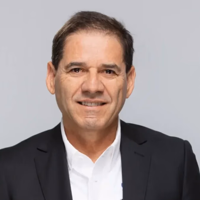 CMP queda con gerente general interino tras salida de Francisco Carvajal