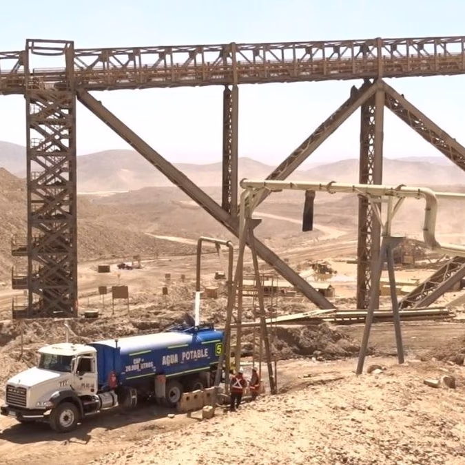 GRUPO JRI presenta innovador disipador sísmico para estructuras industriales