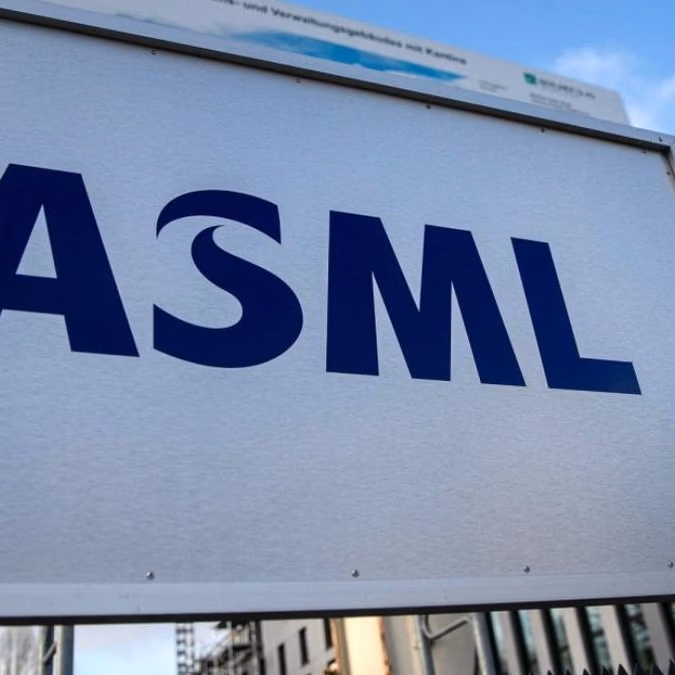 ASML supera los €576.000 millones: la IA convierte al proveedor clave de chips en la empresa europea más valiosa de la historia