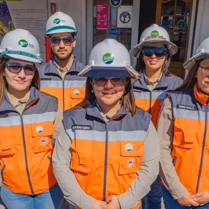 Trabajos en SQM: revisa 10 ofertas vigentes en minería, operaciones, ingeniería y administración