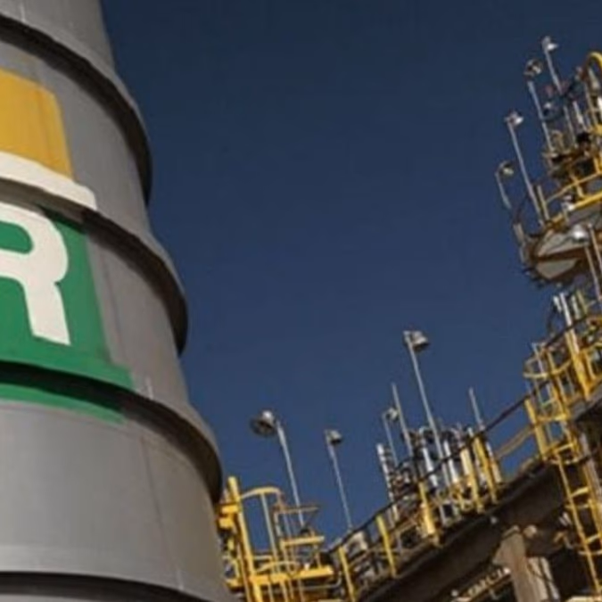 Petrobras baja 9,6% el diésel a distribuidores y firma proyecto de más de R$60.000 millones para producir petróleo y gas