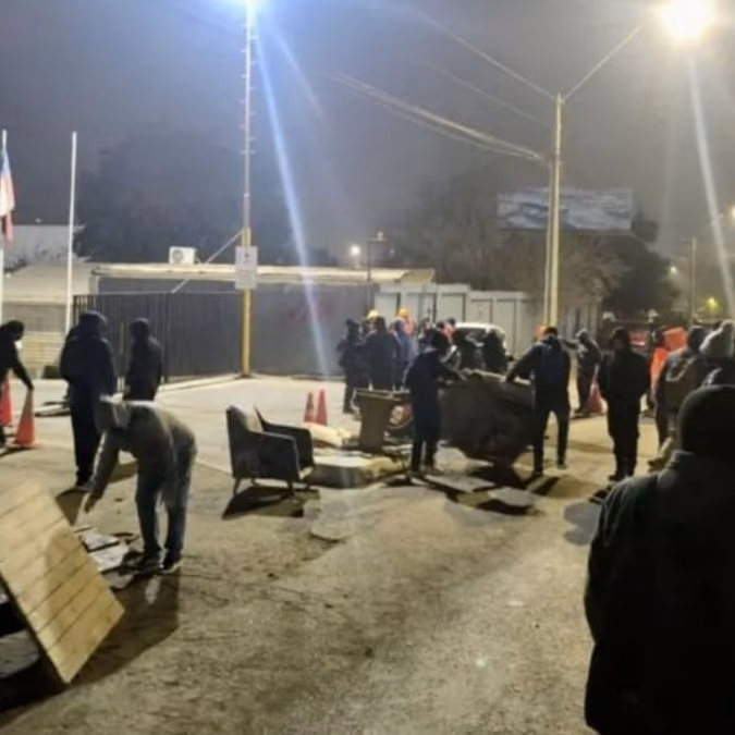 Huelga de contratistas en Codelco Andina bloqueó accesos y tensionó continuidad operacional en Los Andes