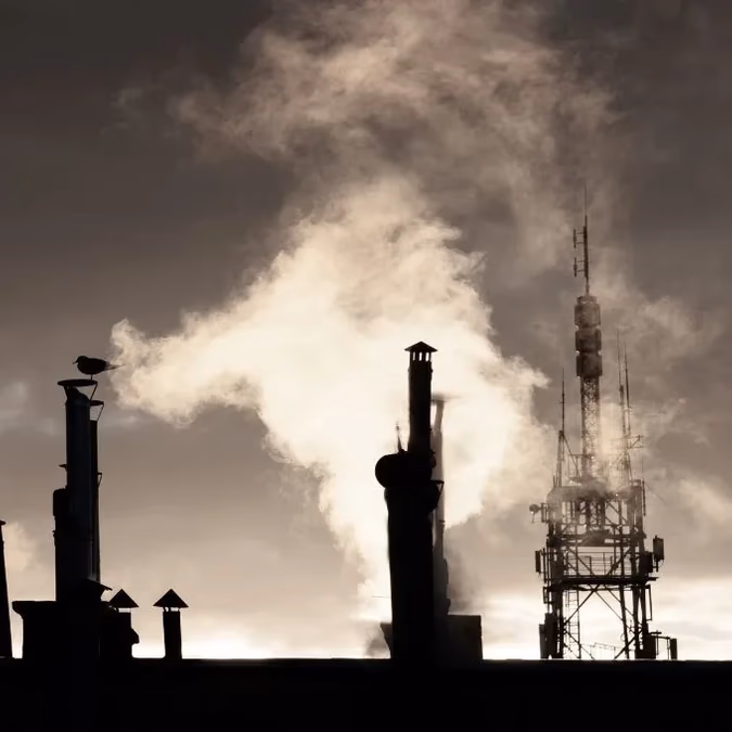 Abandonar los combustibles fósiles gana fuerza tras superar 7 límites planetarios: la advertencia económica de Rockström