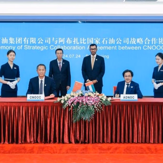ADNOC firma acuerdos estratégicos con China para soluciones energéticas bajas en carbono