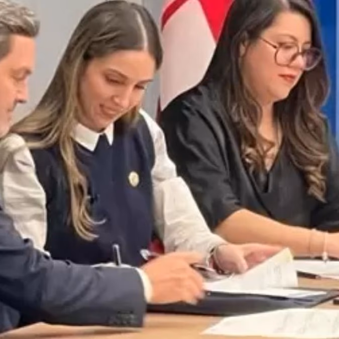 Adventus Mining anuncia firma de acuerdo de inversión con gobierno de Ecuador para desarrollo del proyecto Cóndor