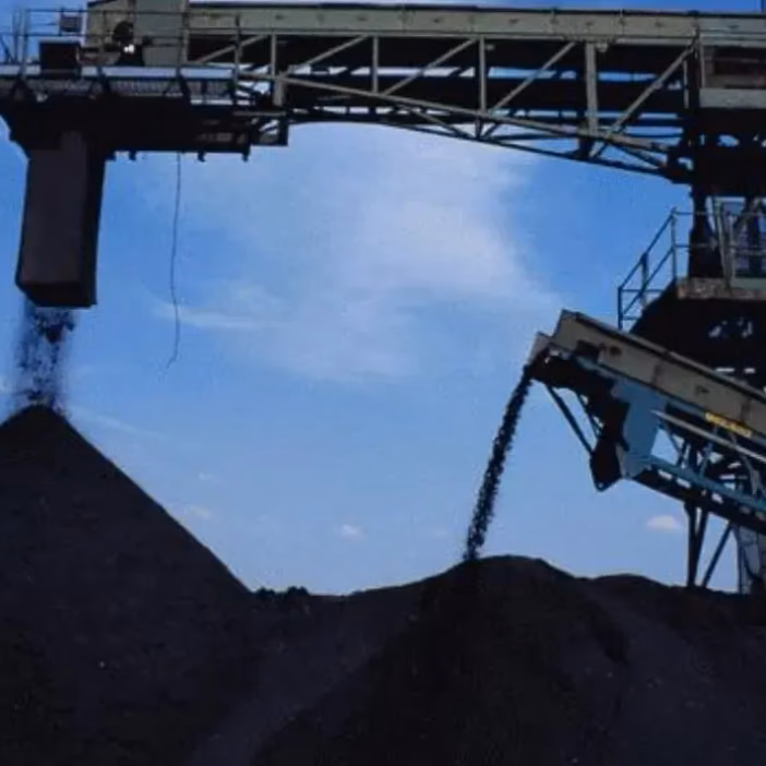 AIE: Demanda global de carbón llegará a cifra récord en 2025