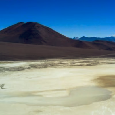 Albemarle renuncia a derechos de agua, apuesta por desalación y reformula métodos de extracción del litio