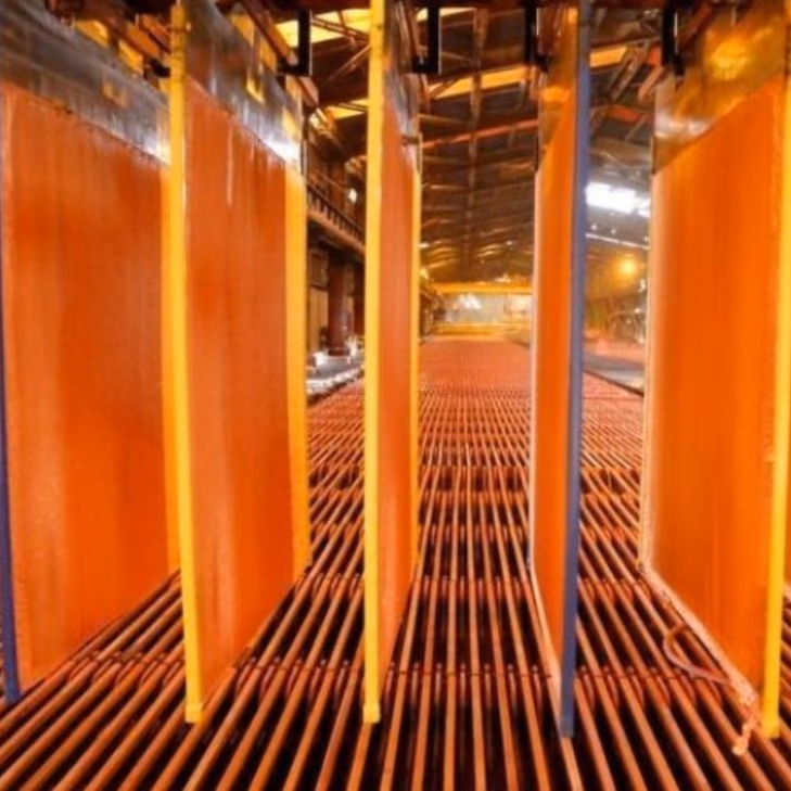 Aumento en Inventarios de Minería del Cobre y Comercio Impulsa la Economía en Mayo: Detalles del Crecimiento Sectorial