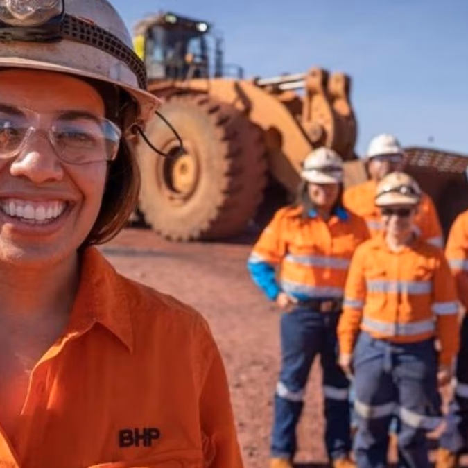 BHP ofrece vacantes laborales en Santiago para profesionales y técnicos