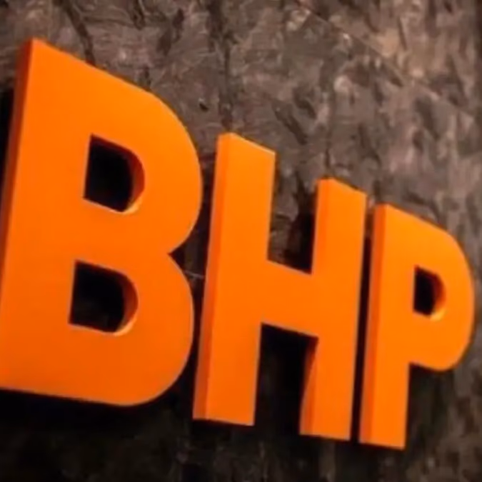 BHP y el cobre: demanda subiría 50% al 2040 y el boom de compras que hoy la deja al margen