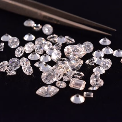 Botswana persiste en demanda de mayor porcentaje de diamantes en bruto en alianza con De Beers