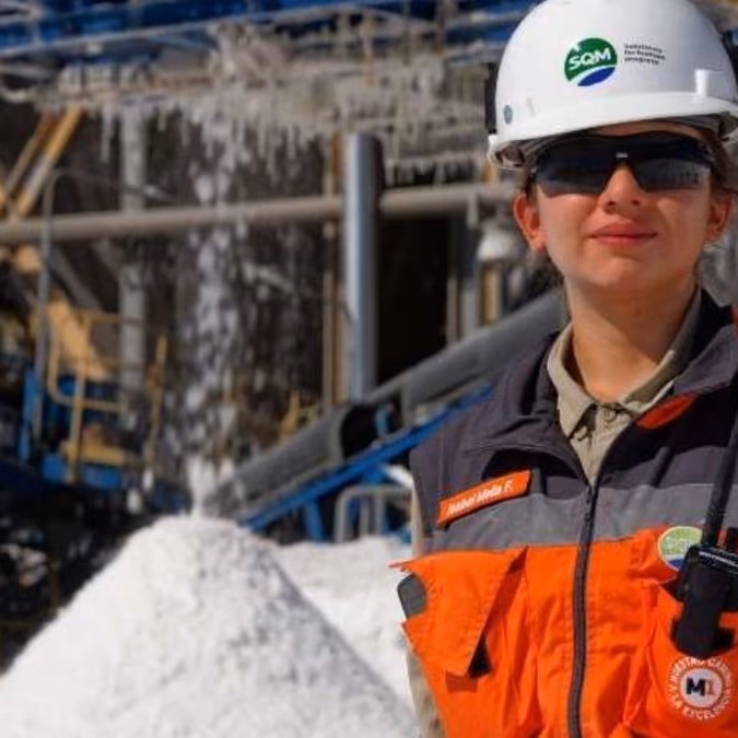 ¿Buscas práctica o trabajo en minería? Estas son las vacantes activas en SQM Litio