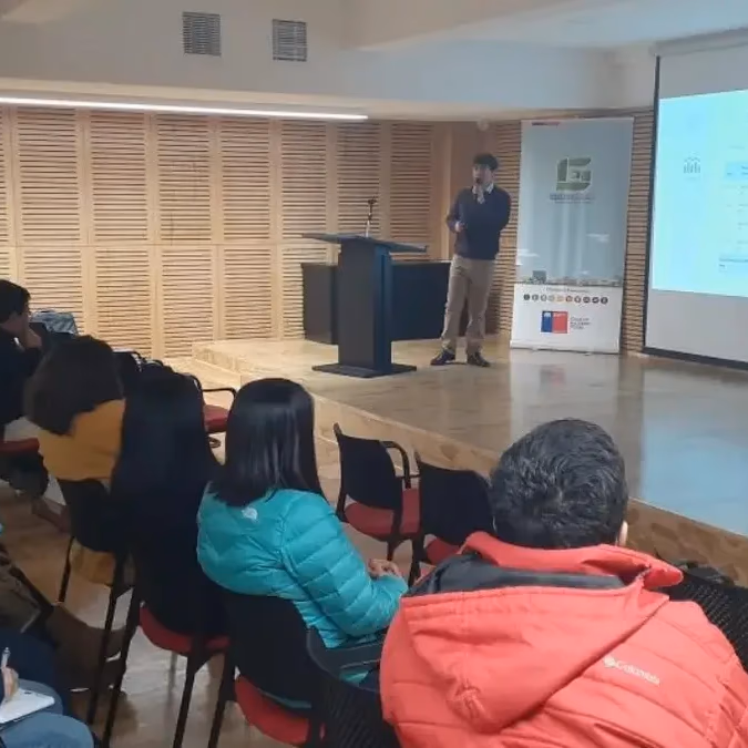 Capacitan a funcionarios públicos de Coquimbo en eficiencia energética y descarbonización