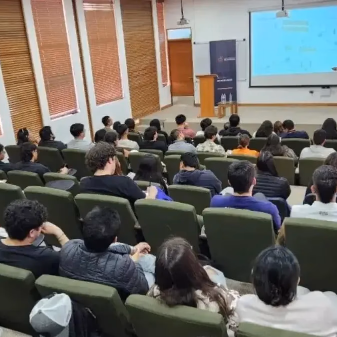 Caserones y la UDA iniciaron Ciclo de Charlas Técnicas