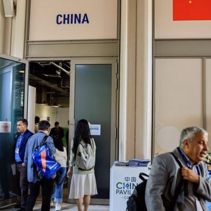China Aboga por un Acuerdo sobre Combustibles Fósiles en la COP28 a pesar de las Dificultades