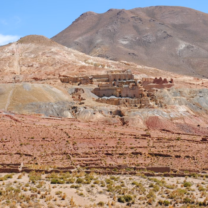 Cobre sube por restricciones al transporte en China, que complican suministro