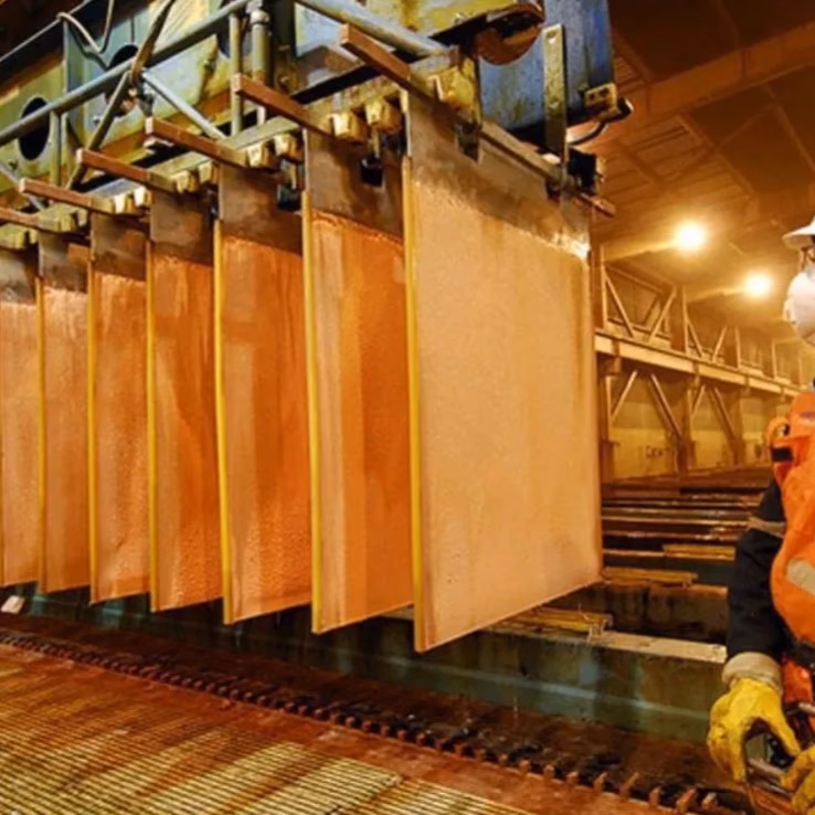 Codelco marca nuevo hito en el mercado del cobre y desafía a compradores asiáticos con primas sin precedentes