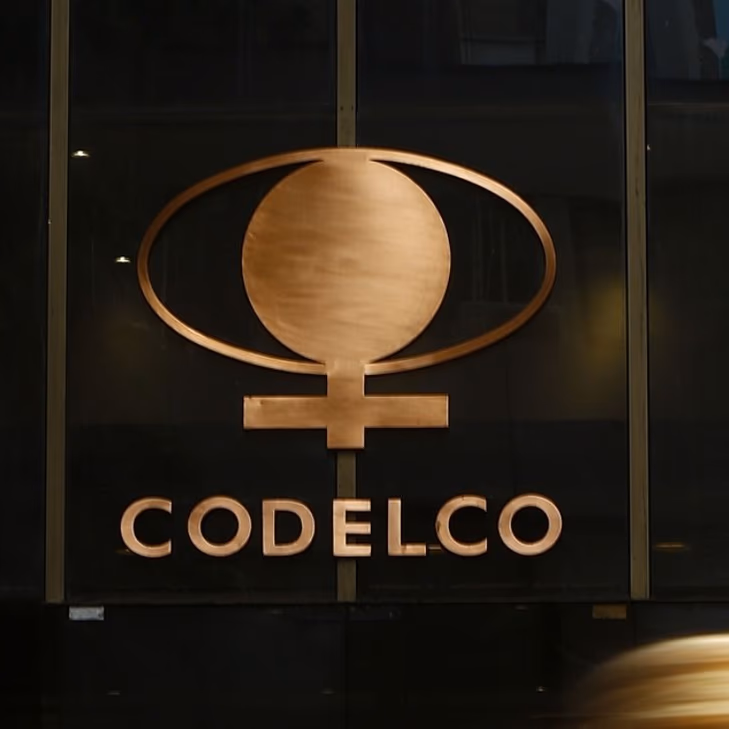 Codelco publica nuevas vacantes de empleo en la industria minera chilena