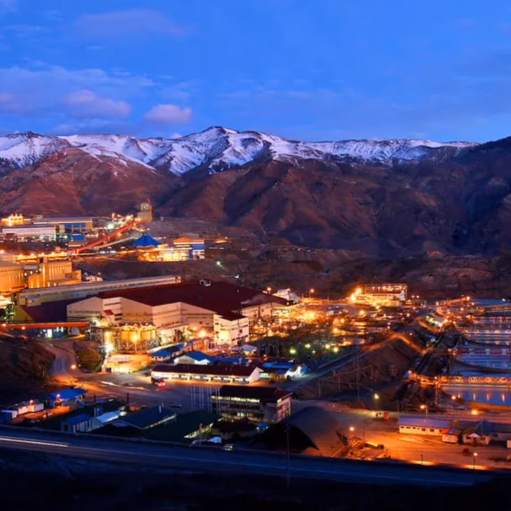 Codelco refuerza seguridad en División El Teniente con nuevo plan de iluminación LED en el Túnel Teniente 8