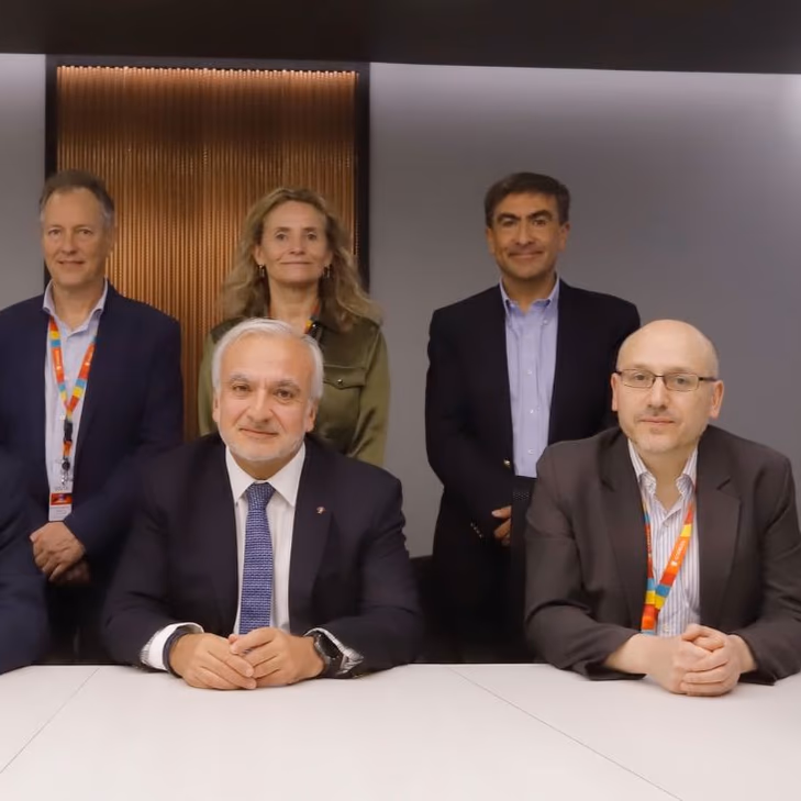 Codelco y CSIC Firman Acuerdo Innovador para Avanzar en Sustentabilidad y Gestión Hídrica en la Minería del Cobre