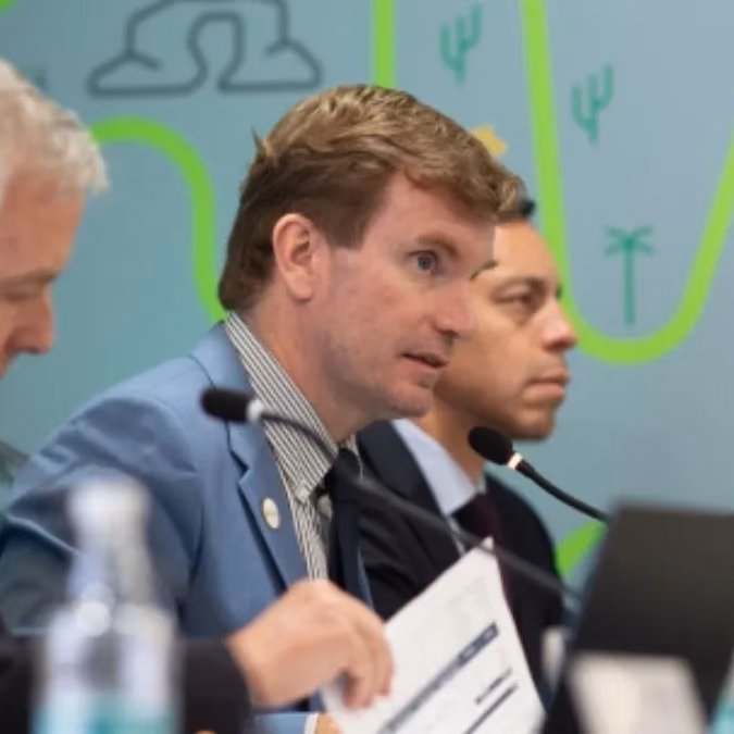 Colbún suma más de 1 TWh en contratos y exige nueva regulación eléctrica en Chile