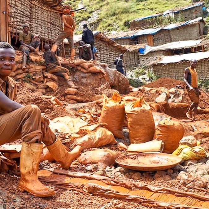 Coltan de conflicto en Congo vinculado a cadenas de suministro de Sony, Microsoft y Nvidia