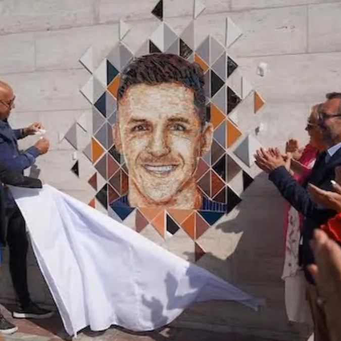 Con el apoyo de Codelco Tocopilla inaugura mosaicos que homenajean en vida a cuatro de sus grandes referentes