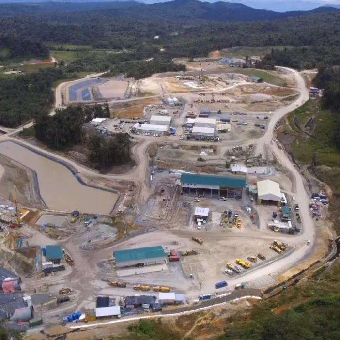 Contrato minero por US$1.700 millones: Ecuador asegura participación del 50% en estratégico proyecto Los Cangrejos