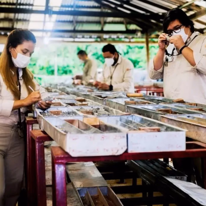 Cordoba Minerals posterga cierre de venta del Proyecto Alacrán y mantiene abiertas sus opciones estratégicas